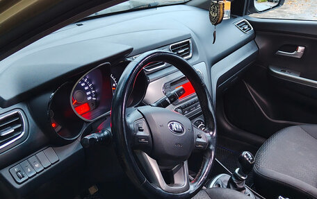 KIA Rio III рестайлинг, 2014 год, 950 000 рублей, 10 фотография