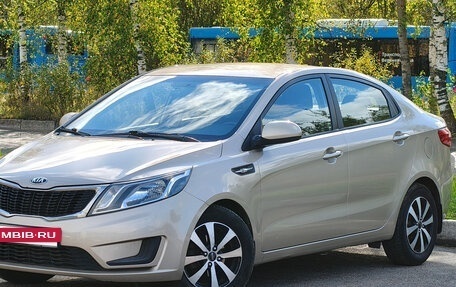 KIA Rio III рестайлинг, 2014 год, 950 000 рублей, 2 фотография