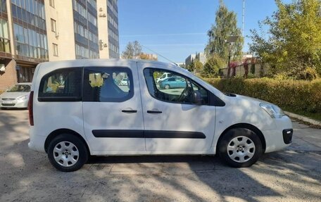 Peugeot Partner II рестайлинг 2, 2021 год, 1 680 000 рублей, 8 фотография