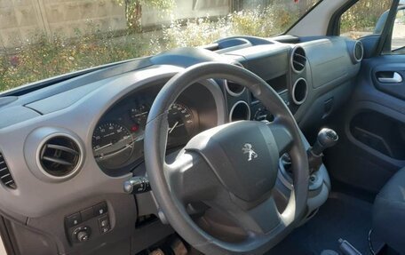 Peugeot Partner II рестайлинг 2, 2021 год, 1 680 000 рублей, 13 фотография
