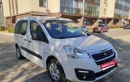 Peugeot Partner II рестайлинг 2, 2021 год, 1 680 000 рублей, 3 фотография