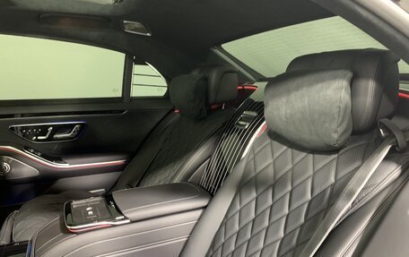 Mercedes-Benz S-Класс, 2024 год, 23 300 000 рублей, 34 фотография