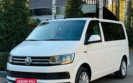 Volkswagen Caravelle T6 рестайлинг, 2019 год, 3 600 000 рублей, 2 фотография