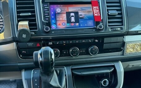 Volkswagen Caravelle T6 рестайлинг, 2019 год, 3 600 000 рублей, 13 фотография