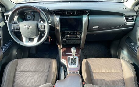 Toyota Fortuner II, 2018 год, 3 489 000 рублей, 10 фотография