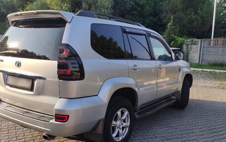 Toyota Land Cruiser Prado 120 рестайлинг, 2007 год, 2 100 000 рублей, 3 фотография