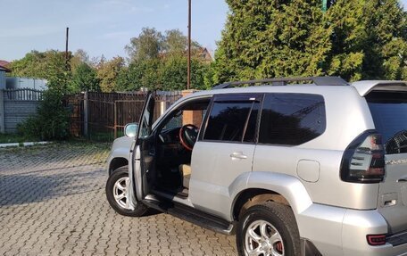 Toyota Land Cruiser Prado 120 рестайлинг, 2007 год, 2 100 000 рублей, 4 фотография