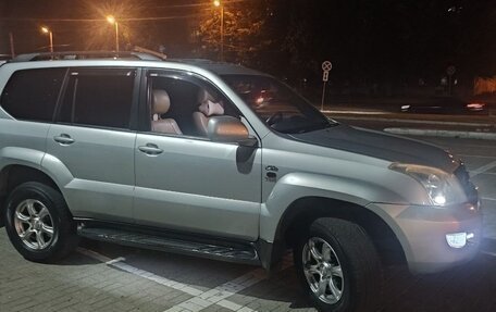 Toyota Land Cruiser Prado 120 рестайлинг, 2007 год, 2 100 000 рублей, 22 фотография
