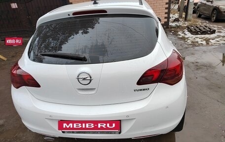 Opel Astra J, 2010 год, 750 000 рублей, 9 фотография