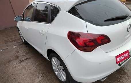 Opel Astra J, 2010 год, 750 000 рублей, 8 фотография