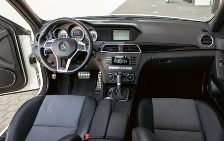 Mercedes-Benz C-Класс, 2012 год, 1 295 000 рублей, 16 фотография