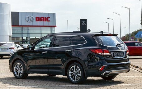 Hyundai Santa Fe III рестайлинг, 2018 год, 1 825 000 рублей, 4 фотография