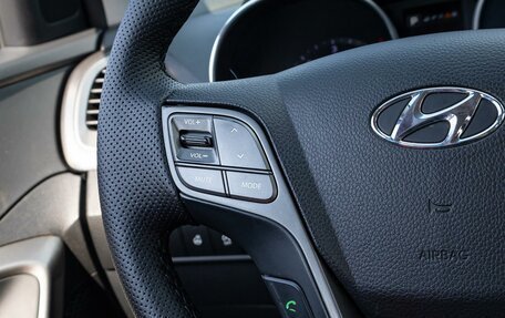 Hyundai Santa Fe III рестайлинг, 2018 год, 1 825 000 рублей, 17 фотография
