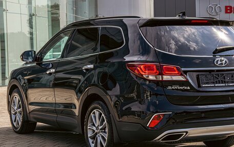 Hyundai Santa Fe III рестайлинг, 2018 год, 1 825 000 рублей, 10 фотография