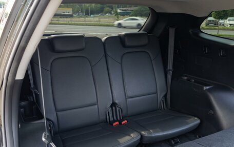 Hyundai Santa Fe III рестайлинг, 2018 год, 1 825 000 рублей, 28 фотография
