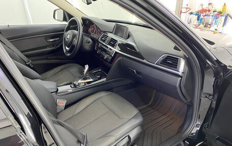 BMW 3 серия, 2018 год, 1 770 000 рублей, 9 фотография