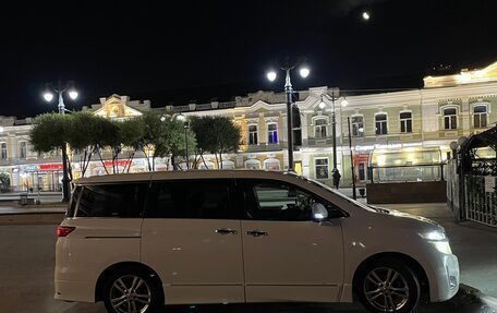 Nissan Elgrand III, 2011 год, 1 750 000 рублей, 7 фотография