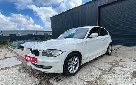 BMW 1 серия, 2011 год, 570 000 рублей, 3 фотография