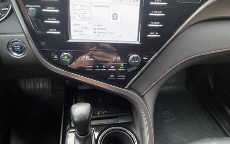 Toyota Camry, 2020 год, 3 280 000 рублей, 8 фотография