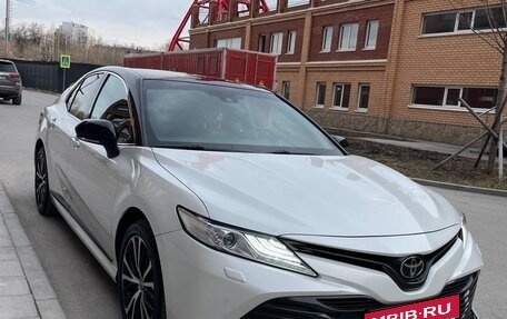 Toyota Camry, 2020 год, 3 280 000 рублей, 3 фотография