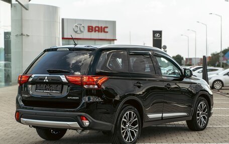 Mitsubishi Outlander III рестайлинг 3, 2018 год, 1 395 000 рублей, 6 фотография