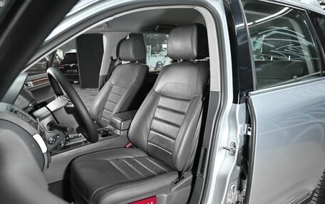 Volkswagen Touareg III, 2010 год, 1 195 000 рублей, 6 фотография