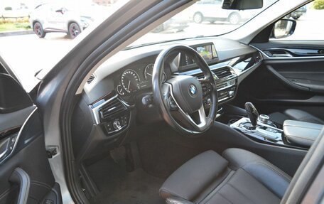 BMW 5 серия, 2017 год, 2 530 000 рублей, 12 фотография