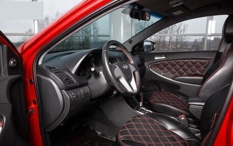 Hyundai Solaris II рестайлинг, 2013 год, 800 000 рублей, 7 фотография
