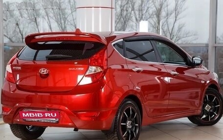 Hyundai Solaris II рестайлинг, 2013 год, 800 000 рублей, 2 фотография