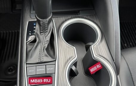Toyota Camry, 2023 год, 3 850 000 рублей, 9 фотография