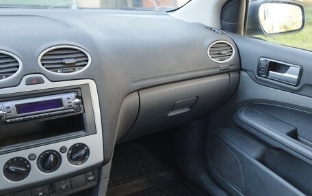 Ford Focus II рестайлинг, 2006 год, 260 000 рублей, 9 фотография