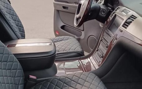 Cadillac Escalade III, 2007 год, 1 350 000 рублей, 5 фотография