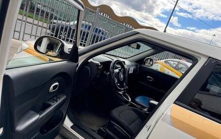 KIA Soul II рестайлинг, 2017 год, 1 004 300 рублей, 5 фотография