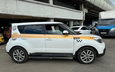 KIA Soul II рестайлинг, 2017 год, 1 004 300 рублей, 3 фотография