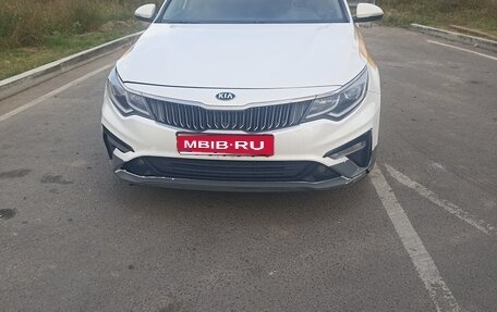 KIA Optima IV, 2019 год, 1 350 000 рублей, 1 фотография