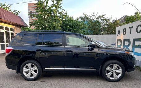 Toyota Highlander III, 2013 год, 1 790 000 рублей, 5 фотография