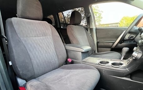 Toyota Highlander III, 2013 год, 1 790 000 рублей, 28 фотография