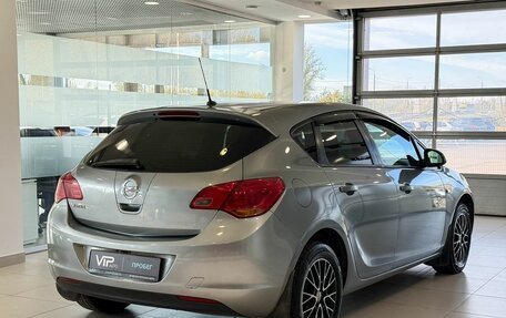 Opel Astra J, 2010 год, 685 000 рублей, 6 фотография