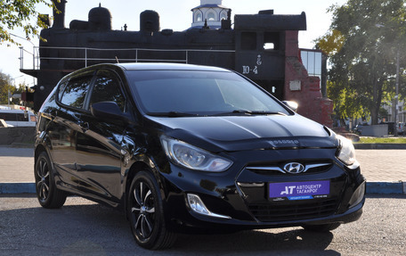 Hyundai Solaris II рестайлинг, 2012 год, 799 000 рублей, 3 фотография