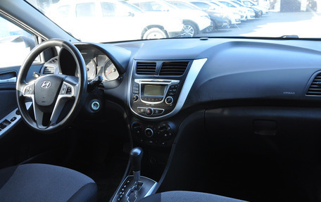 Hyundai Solaris II рестайлинг, 2012 год, 799 000 рублей, 15 фотография