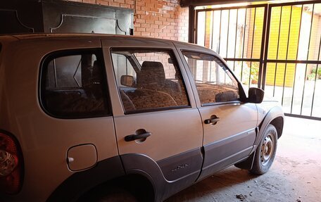 Chevrolet Niva I рестайлинг, 2014 год, 580 000 рублей, 3 фотография