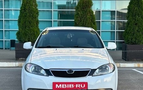 Daewoo Gentra II, 2013 год, 445 000 рублей, 2 фотография