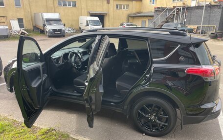 Toyota RAV4, 2019 год, 3 200 000 рублей, 9 фотография