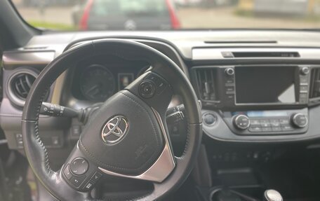 Toyota RAV4, 2019 год, 3 200 000 рублей, 16 фотография