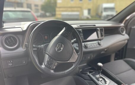 Toyota RAV4, 2019 год, 3 200 000 рублей, 26 фотография