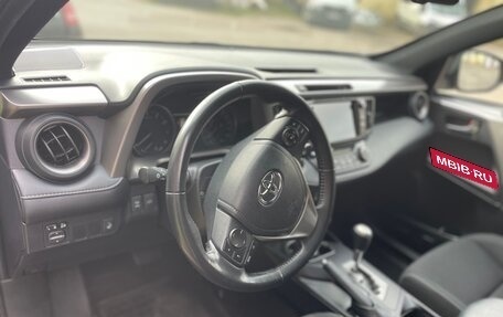 Toyota RAV4, 2019 год, 3 200 000 рублей, 17 фотография