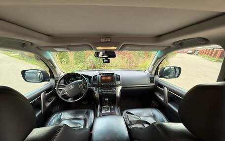 Toyota Land Cruiser 200, 2011 год, 4 000 000 рублей, 14 фотография