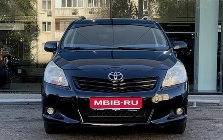 Toyota Verso I, 2010 год, 1 200 000 рублей, 2 фотография