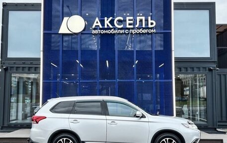 Mitsubishi Outlander III рестайлинг 3, 2016 год, 1 699 000 рублей, 4 фотография