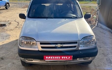 Chevrolet Niva I рестайлинг, 2003 год, 315 000 рублей, 3 фотография